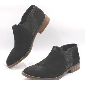 Clarks Ultimate Comfort Collection Black Suede Womens 9.5 Ankle Booties Low Heel